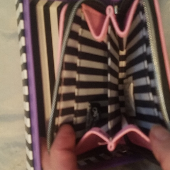 Marc Tetro yorkie zip wallet w strap NIB - Picture 3 of 4